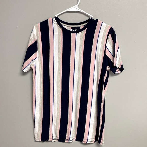 Shirt - Picture 1 of 1